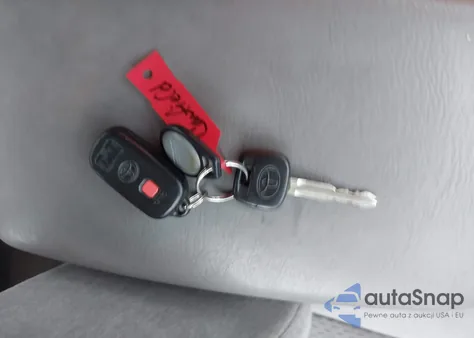 2004 Toyota Camry Le из США, поврежденный, VIN 4T1BE32K74U304477